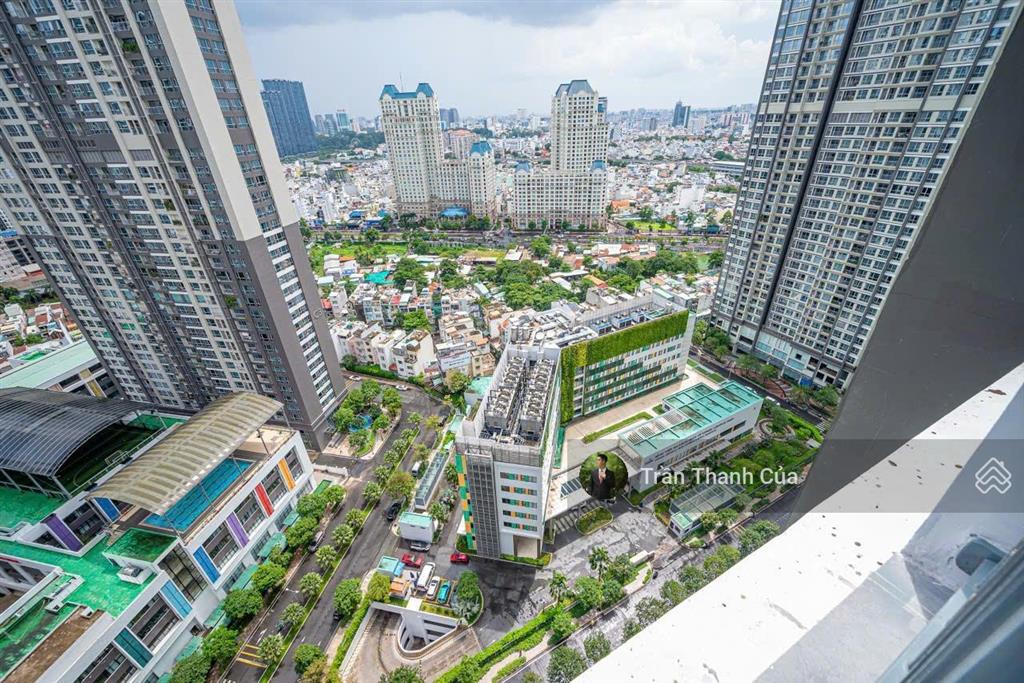 Cho thuê 3pn landmark 2. nhà đẹp view thoáng, đầy đủ nội thất decor. 