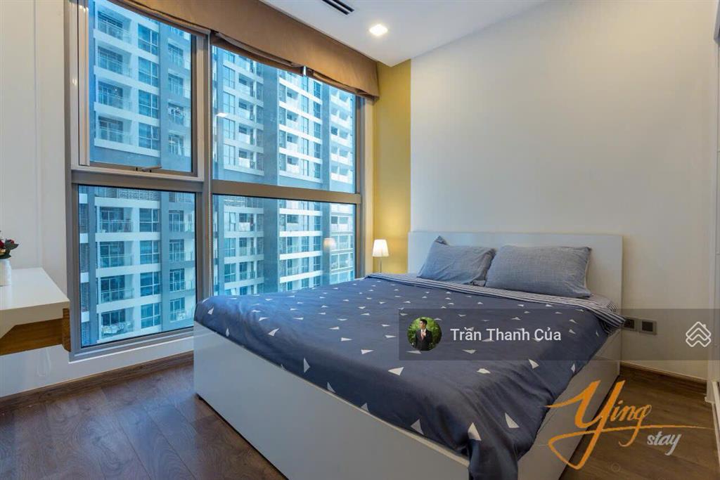 Cho thuê 2pn park 1. dt 80m2, đầy đủ nội thất, taxi vô tới sảnh, phòng khách rộng.  0908 132 ***