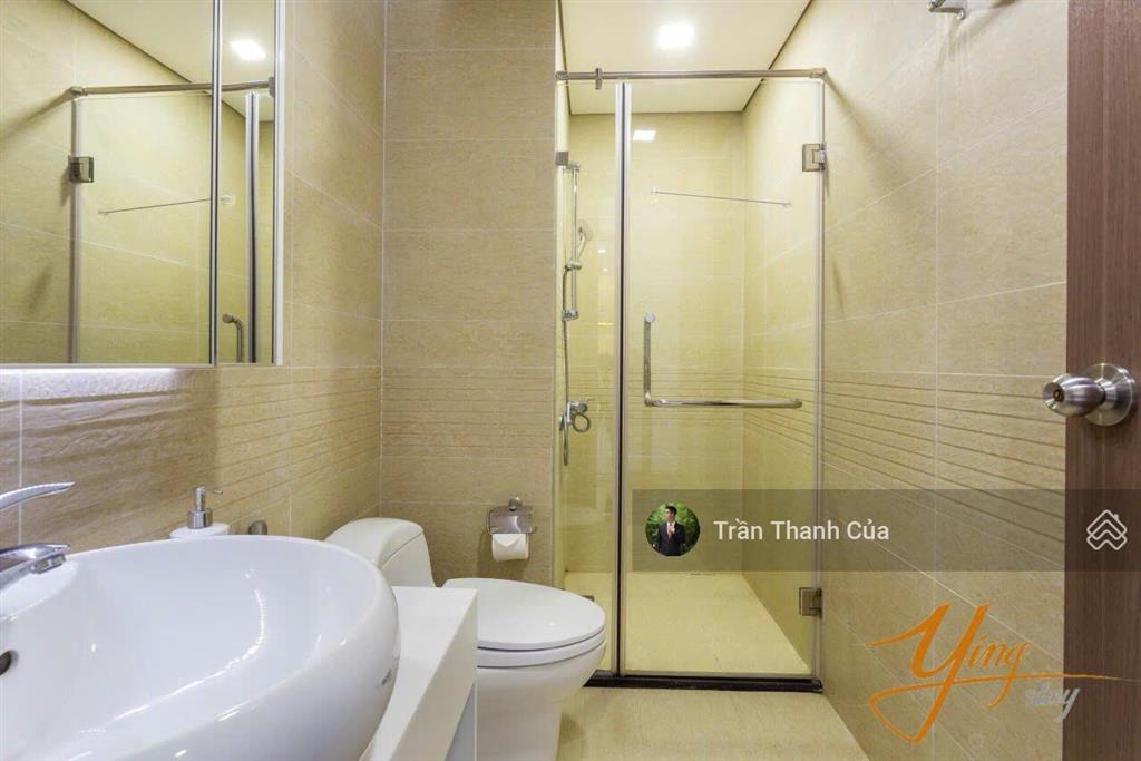 Cho thuê 2pn park 1. dt 80m2, đầy đủ nội thất, taxi vô tới sảnh, phòng khách rộng.  0908 132 ***