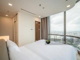 Cho thuê 3pn landmark 81. diện tích lớn 133m2, đầy đủ nội thất, view sông không bị chắn.  090813