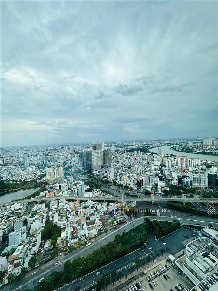 Cho thuê nhanh 3pn landmark 4. diện tích 108m2 lầu cao view thoáng, tầm nhìn ra sông.  090813205
