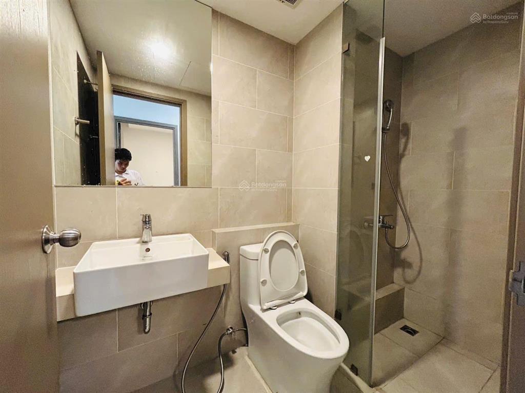 Bán căn sân vườn full nội thất 59m2 + 3m2 giá bán 2,950 tỷ. sổ sẵn.   0909 086 *** (có zalo)