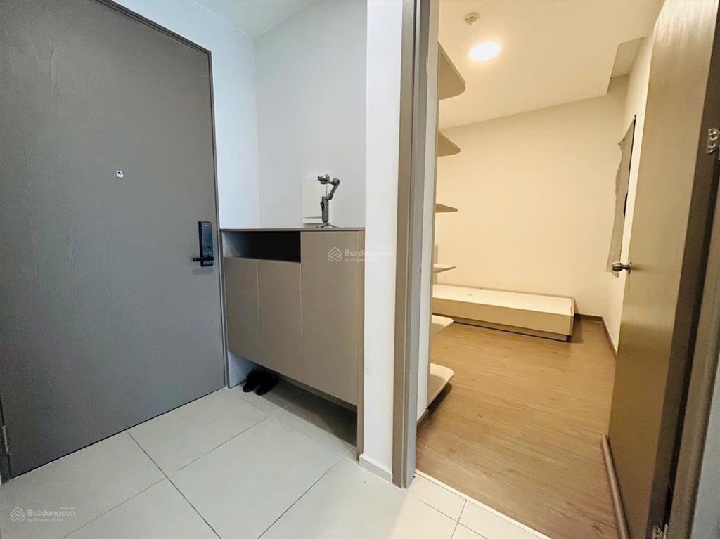 Bán căn sân vườn full nội thất 59m2 + 3m2 giá bán 2,950 tỷ. sổ sẵn.   0909 086 *** (có zalo)