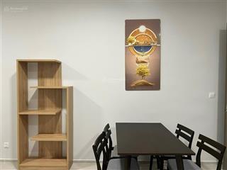 Cần bán căn 2pn loại 59m2, view tp tầng 9. giá bán 2,750 tỷ.  0909 086 *** xem nhà ạ !