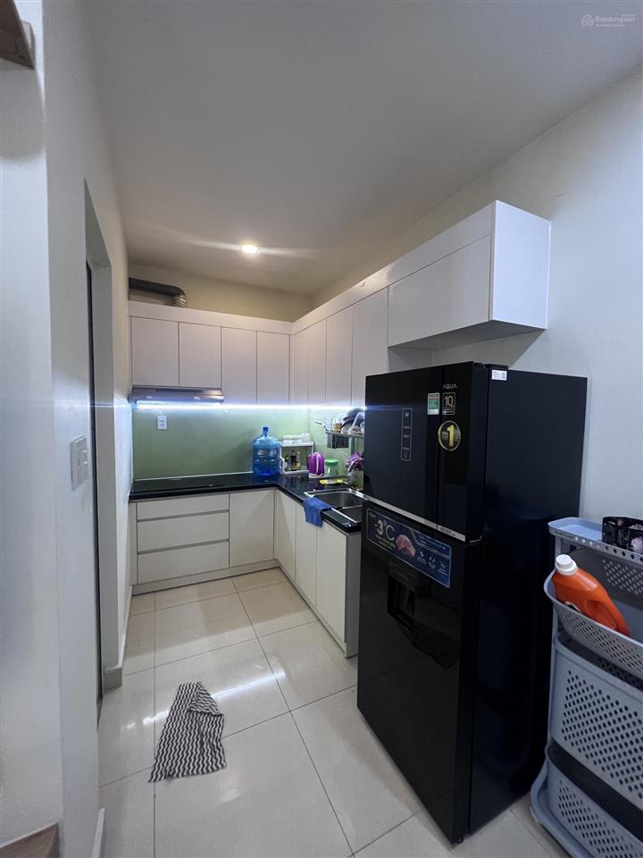 Gấp bán căn hộ mới 90%  rất hiếm, full nội thất, chỉ 2,590 tỷ (62m2),  hương 0909 086 ***