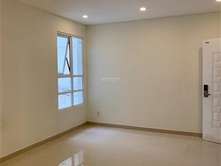 Chính chủ cần bán căn 62m2 có nội thất. chỉ 2,450 tỷ.  0909 086 *** xem nhà.