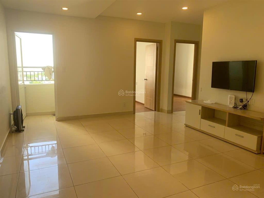 Căn 3 phòng ngủ có máy lạnh + bếp cho thuê chỉ 8 triệu nhà rất mới.  0909 086 *** có zalo