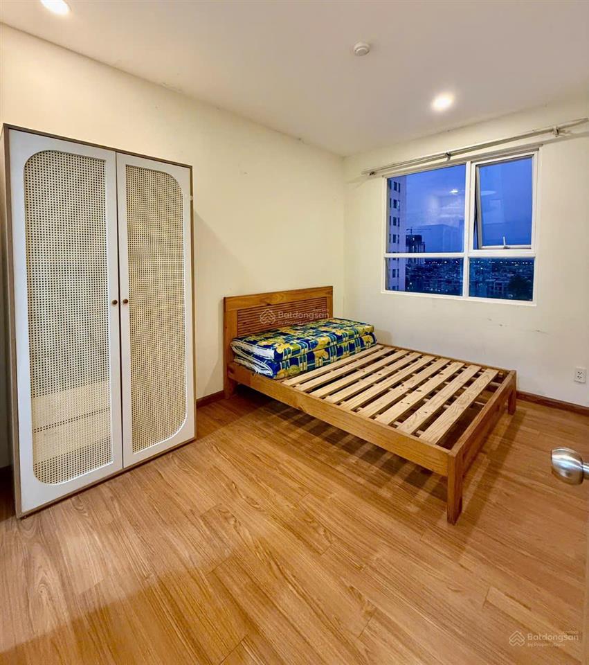 Căn 2pn dreamhome đầy đủ nội thất giá thuê 7,5 triệu/tháng.  hương  0909 086 *** có zalo