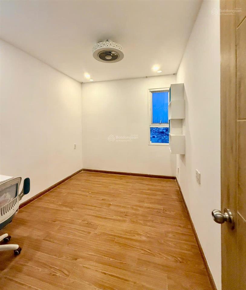 Căn góc 3 phòng ngủ mới sạch đẹp full 3 máy lạnh. giá thuê chỉ 9 triệu/tháng.  0909 086 ***
