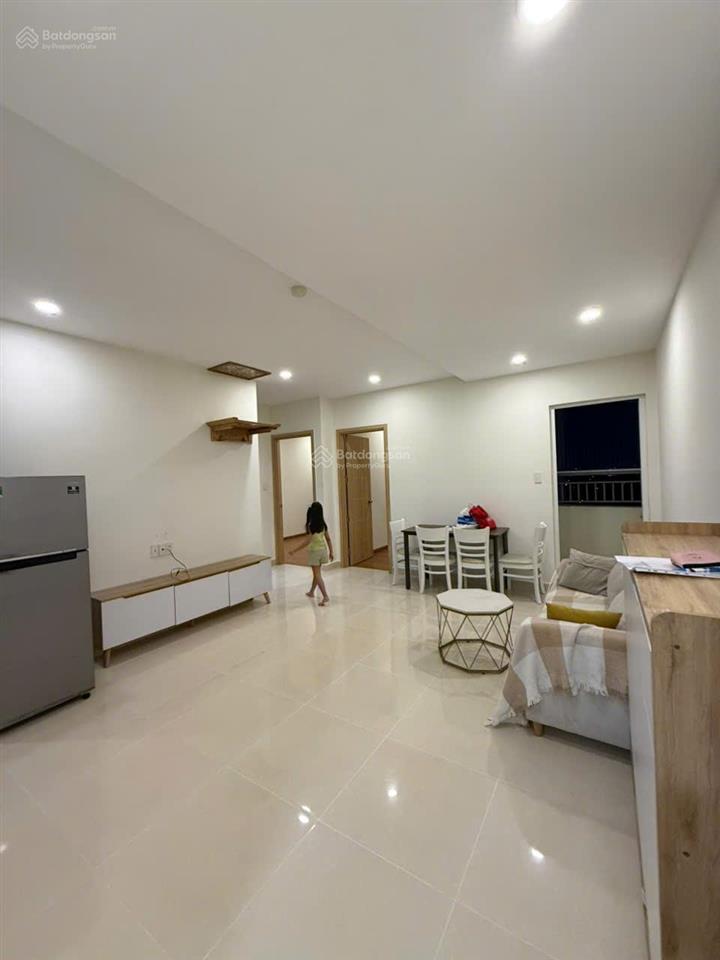 Căn 3pn rất mới, có nội thất. giá mềm 8,5 triệu/tháng.  xem nhà  0909 086 *** có zalo