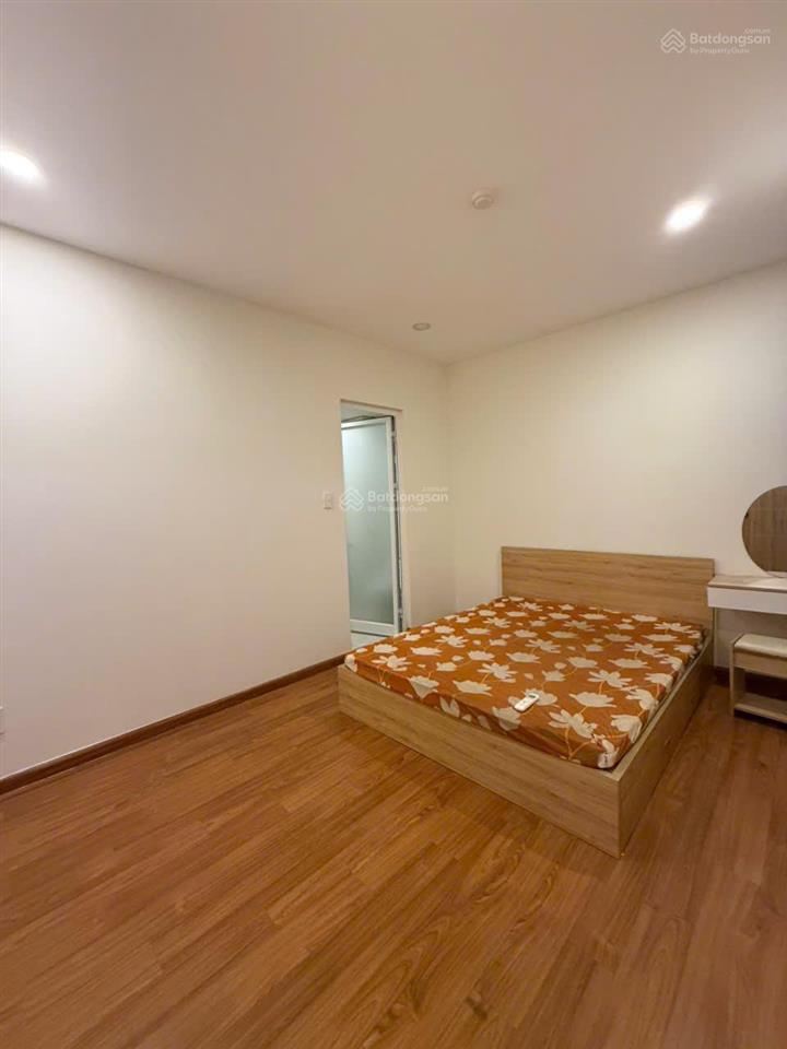 Căn 3pn rất mới, có nội thất. giá mềm 8,5 triệu/tháng.  xem nhà  0909 086 *** có zalo