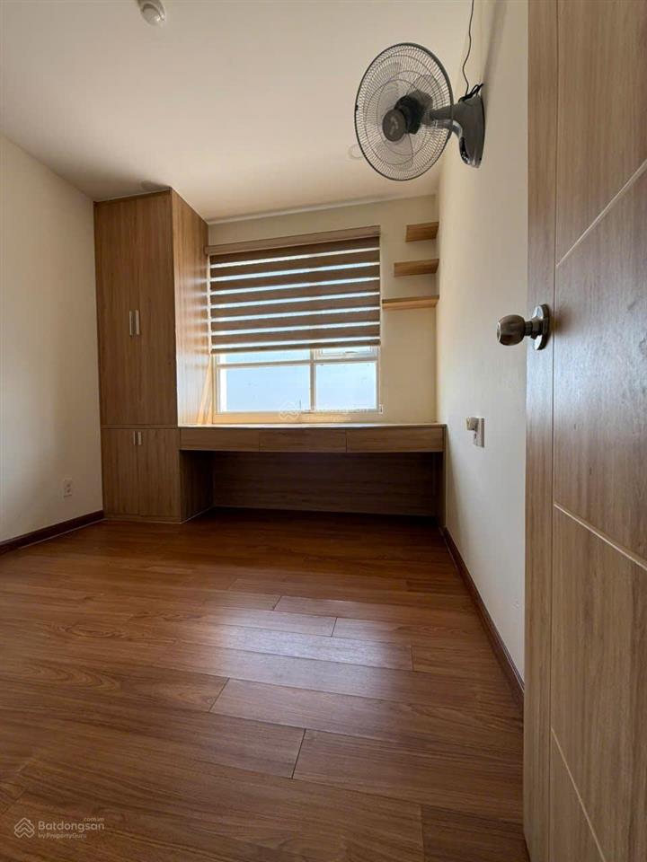 Căn 2 phòng ngủ, bancon đông nam, full nội thất thiết kế giá bán 2,530 tỷ.  hương 0909 086 ***