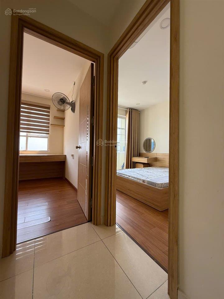 Căn 2 phòng ngủ, bancon đông nam, full nội thất thiết kế giá bán 2,530 tỷ.  hương 0909 086 ***