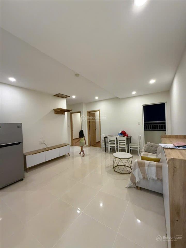 Căn 3pn nhà mới đẹp + sẵn nội thất giá cạnh tranh chỉ 8,5 triệu/tháng.  0909 086 *** hương