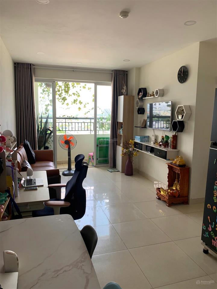 Căn góc 3pn cần bán có nội thất view trọn vẹn quận i. gia sbnas 2,960 tỷ.  hương 0909 086 ***