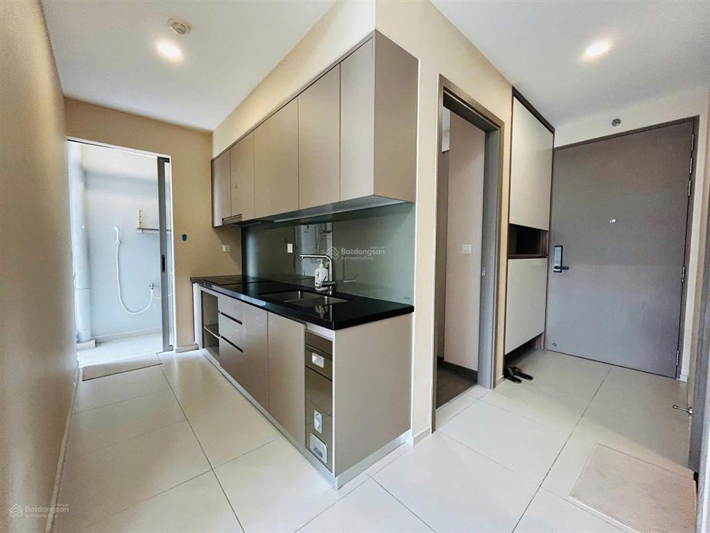 View hồ bơi cho thuê căn 2pn, đầy đủ nội thất mới 100% vào ở liền, chỉ 9 triệu/th.  0909 086 ***