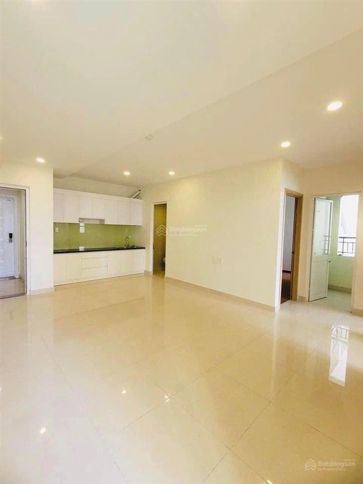 Căn 3 phòng ngủ nhà trống cho thuê giá thuê 8 tr/tháng.  hương xem nhà 0909 086 ***