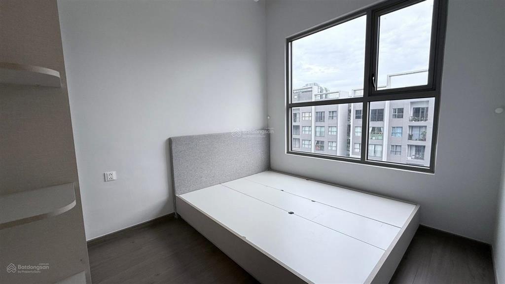 Kẹt vốn bán nhanh căn 2pn cc giá bán 2,6 tỷ (102%).  hương 0909 086 ***