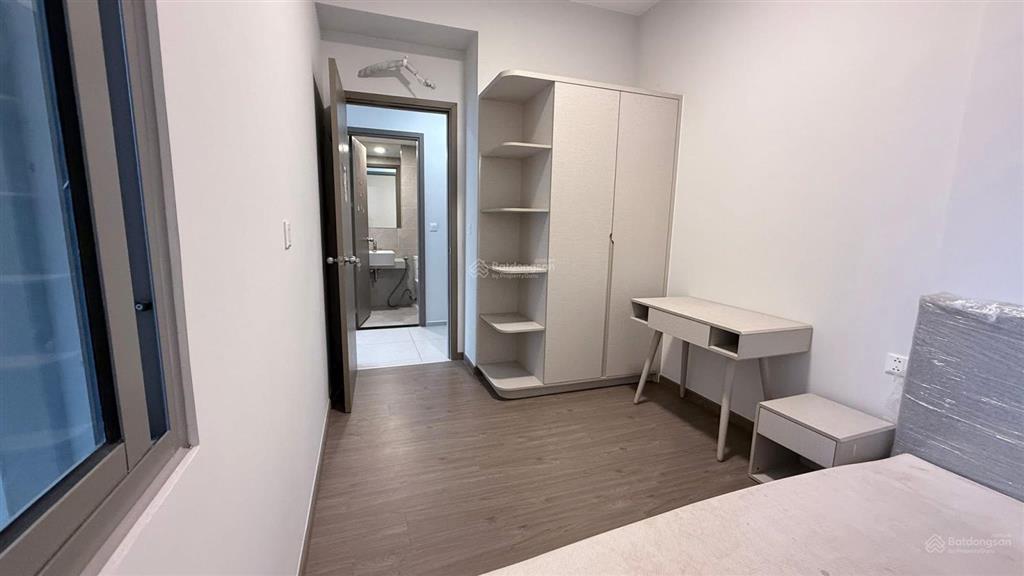 Kẹt vốn bán nhanh căn 2pn cc giá bán 2,6 tỷ (102%).  hương 0909 086 ***