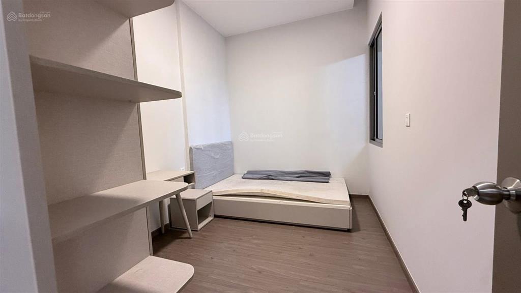 Kẹt vốn bán nhanh căn 2pn cc giá bán 2,6 tỷ (102%).  hương 0909 086 ***