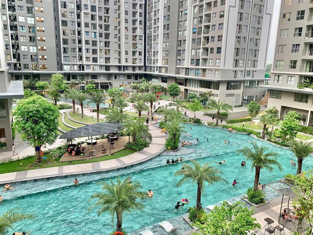 View hồ bán nhanh căn 2pn west gate chỉ 2,750 tỷ.  hương  0909 086 ***