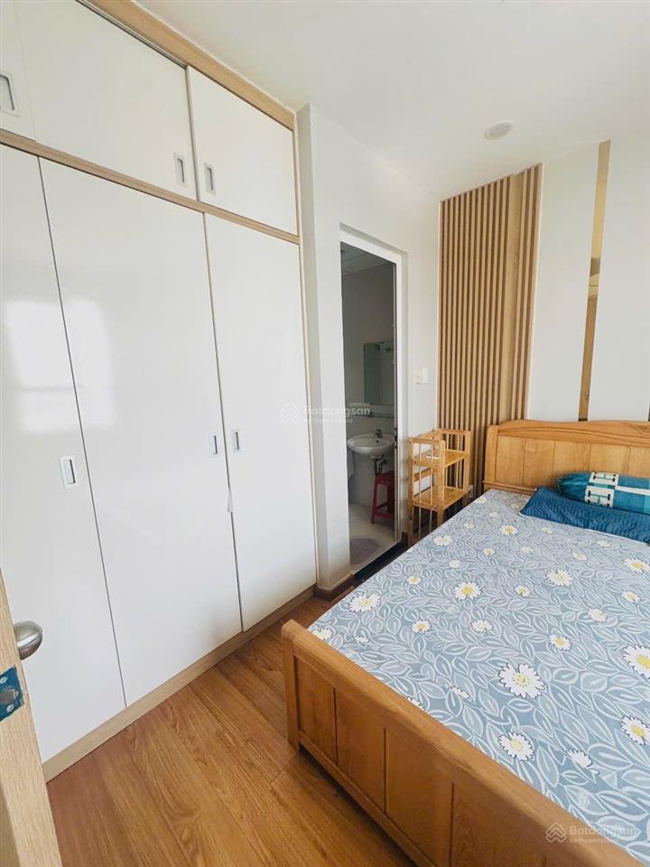 Cần bán căn góc 3pn có nội thất. giá bán 2,9 tỷ.  0909 086 *** zalo