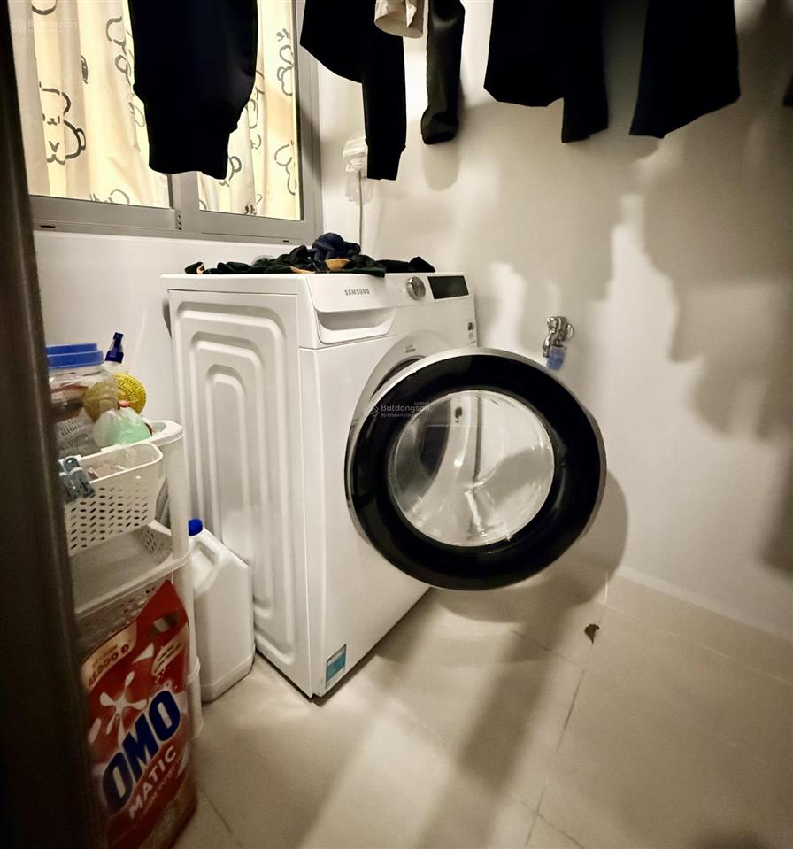 Bán căn 2pn full nội thất cao cấp. giá bán 2,7 tỷ đã có sổ.  hương  0909 086 *** zalo