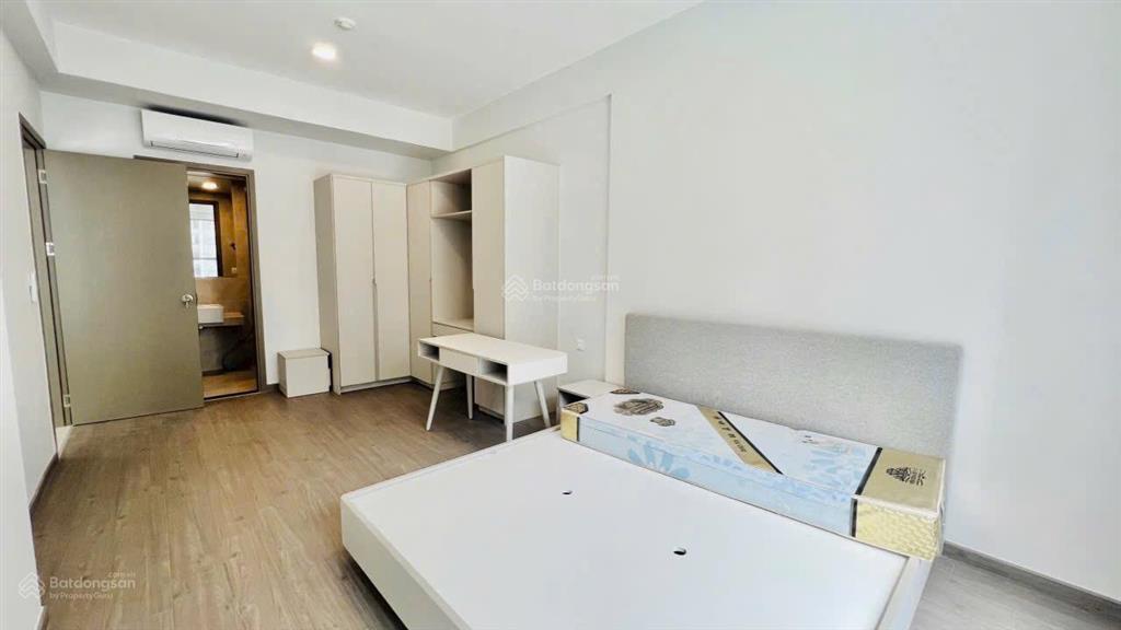 Cho thuê căn góc 3pn view hồ chỉ 14 triệu/tháng.  hương 0909 086 *** zalo