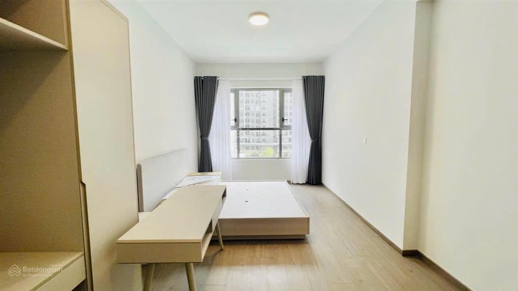 Cho thuê căn góc 3pn view hồ chỉ 14 triệu/tháng.  hương 0909 086 *** zalo