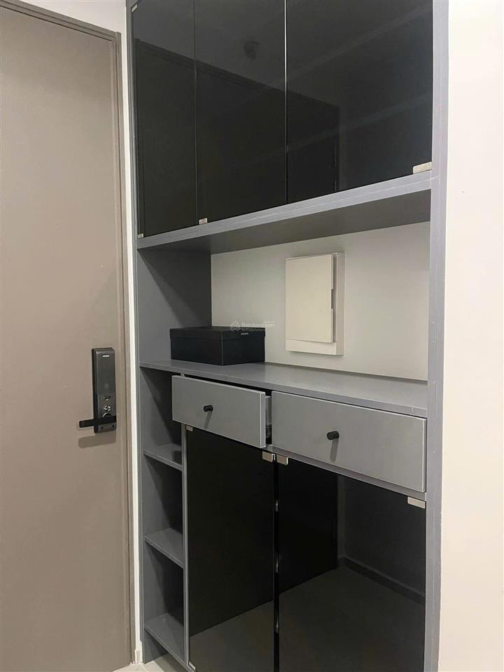Cho thuê căn hộ 2pn & 2wc đầy đủ nội thất giá thuê chỉ 9 tr/tháng (view hồ).  hương 0909 086 ***