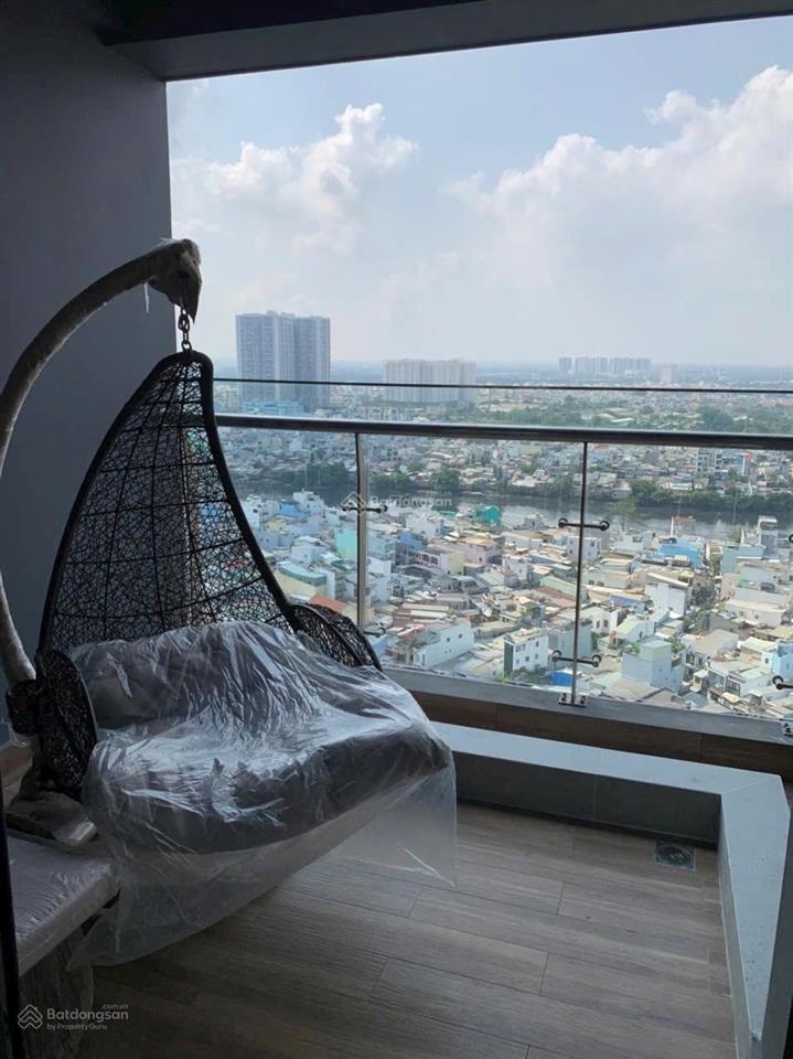 Chuyển về đồng nai gia đình cần bán căn góc 71m2. giá bán 4,7 tỷ.  hương xem nhà 0909 086 ***