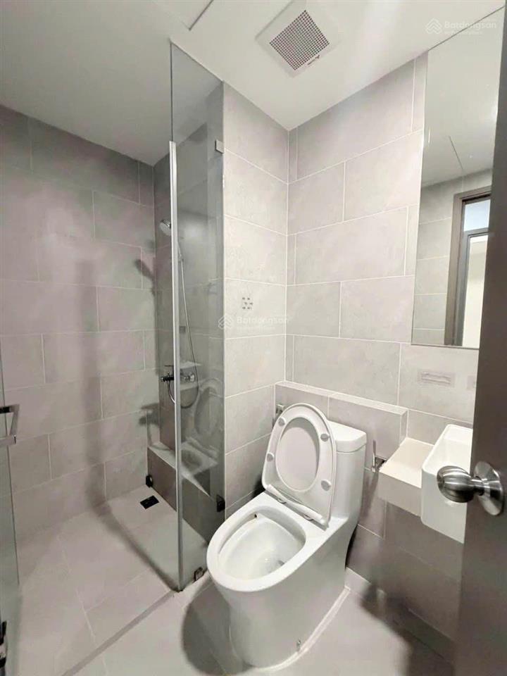 Căn 2pn có giường tủ & máy lạnh. gía chỉ 8 tr/tháng.  0909 086 *** (zalo)
