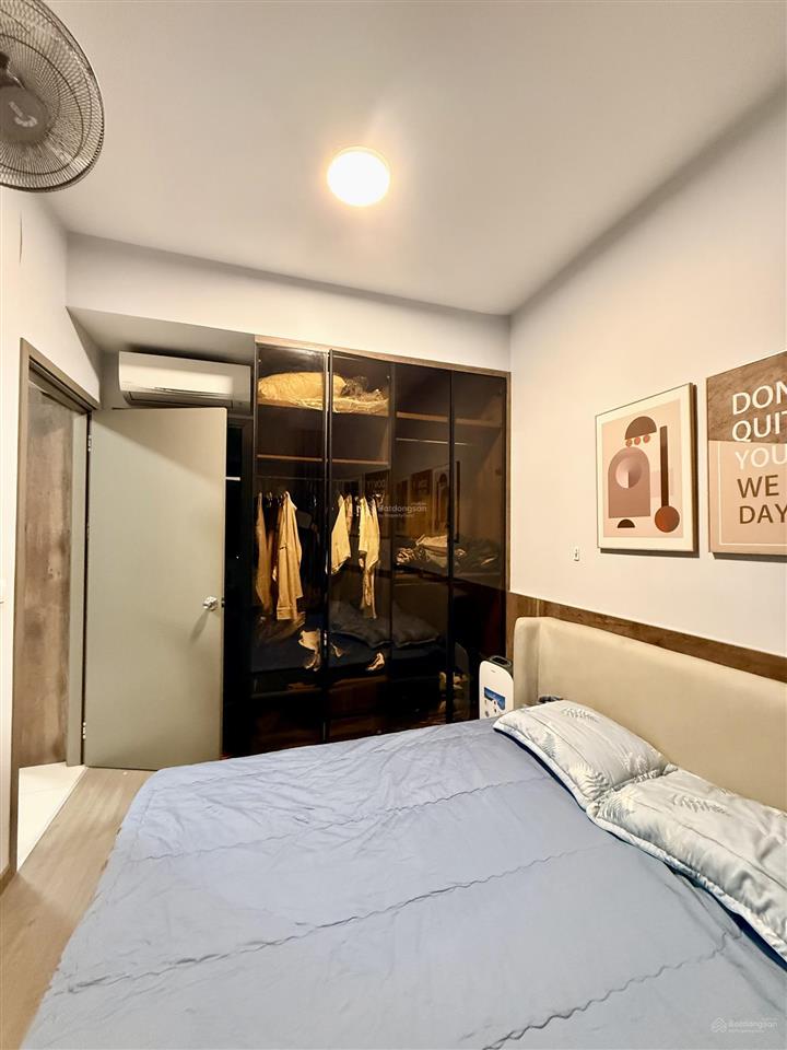 Bán căn góc 2pn view hồ bơi. giá bán 3,5 tỷ. full nội thất.  hương 0909 086 ***