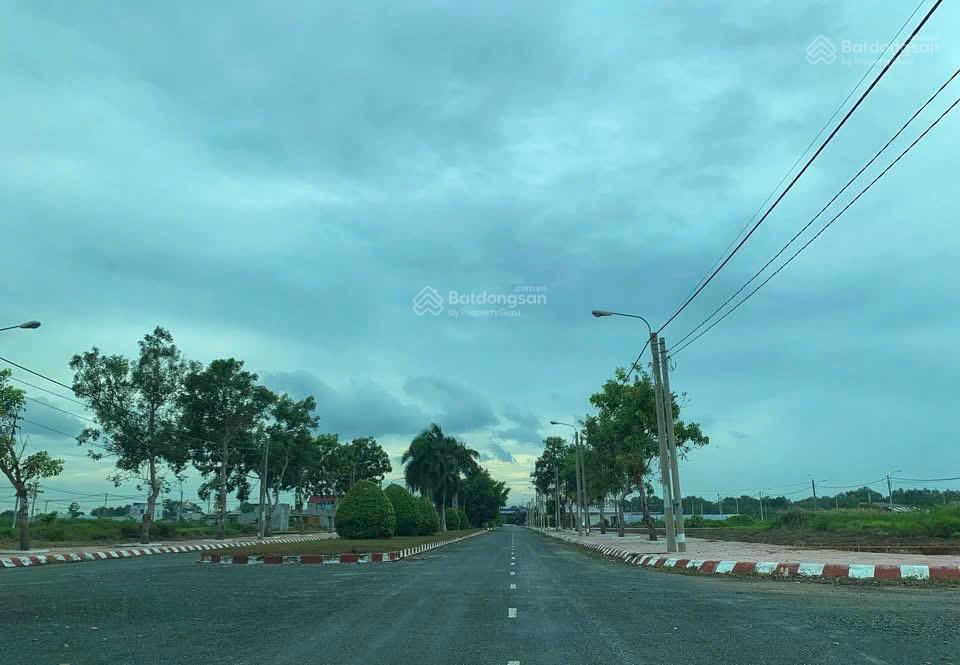 Bán lô đất 100m giá 1tỷ699 ở khu dân cư phước đông