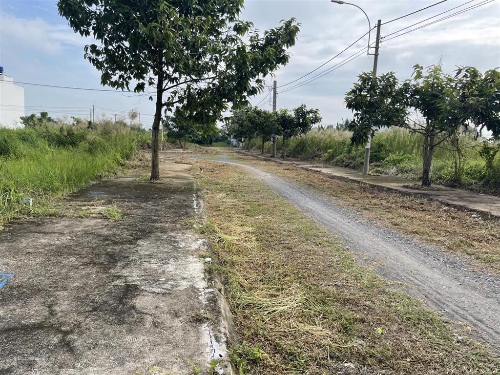 Chính chủ bán lô đất 100m giá 1tỷ749tr trong khu dân cư phước đông