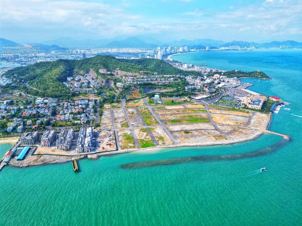 Nổi bật bán lỗ căn vinhomes pearl bay nha trang nhà 4 tầng chỉ 11tỷ8 giá đã vat hiếm có 1 căn ạ