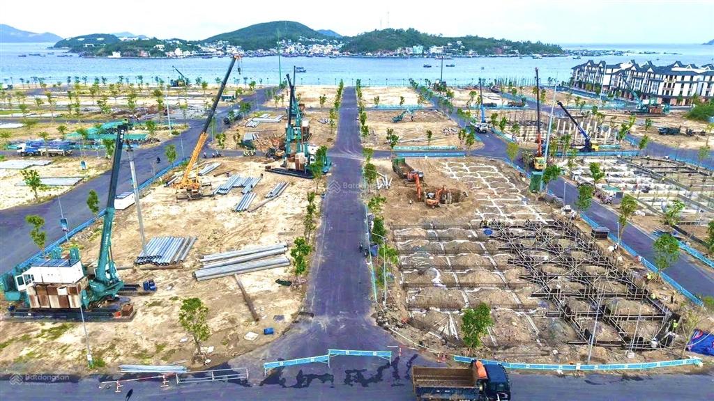 Nổi bật bán lỗ căn vinhomes pearl bay nha trang nhà 4 tầng chỉ 11tỷ8 giá đã vat hiếm có 1 căn ạ