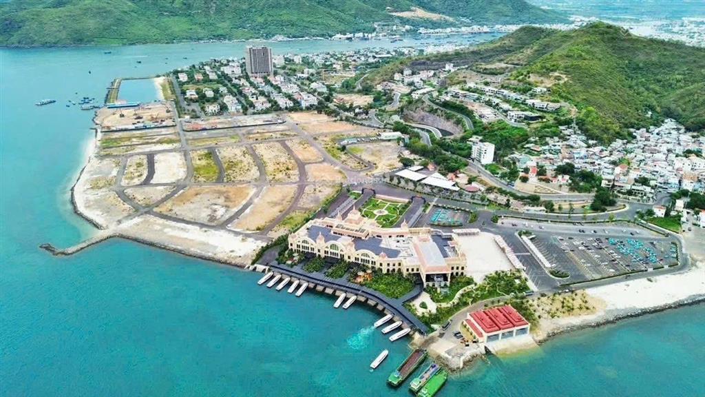 Nổi bật bán lỗ căn vinhomes pearl bay nha trang nhà 4 tầng chỉ 11tỷ8 giá đã vat hiếm có 1 căn ạ