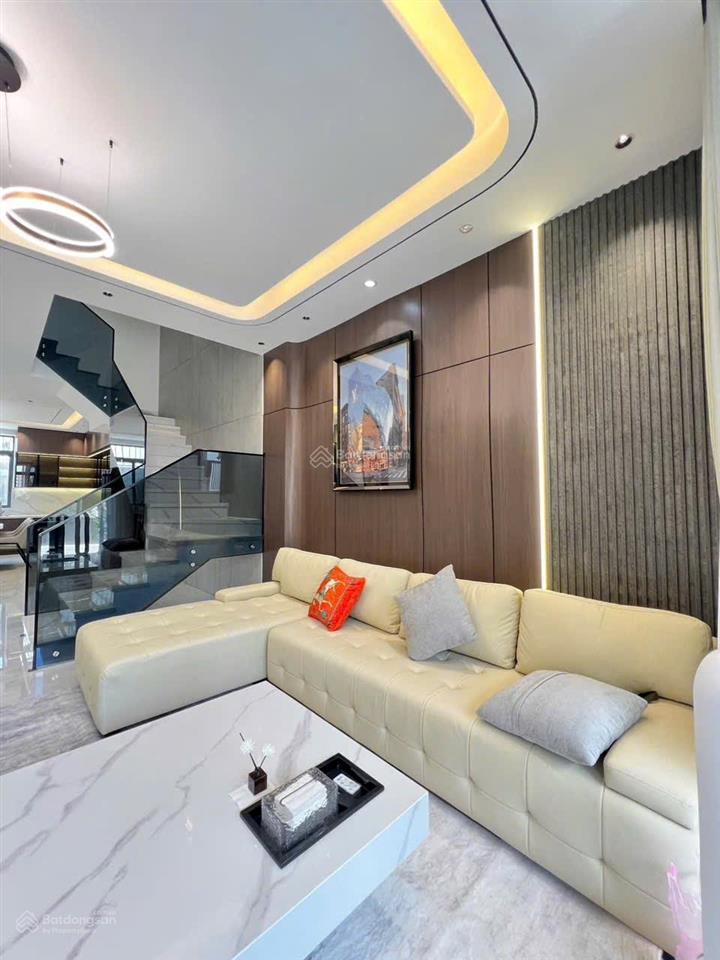 Bán nhà 3 tầng mới xây gói 5 kđt mỹ gia full nội thất cao cấp  giá chỉ 8tỷ6 nhà mới cực kì đẹp ạ