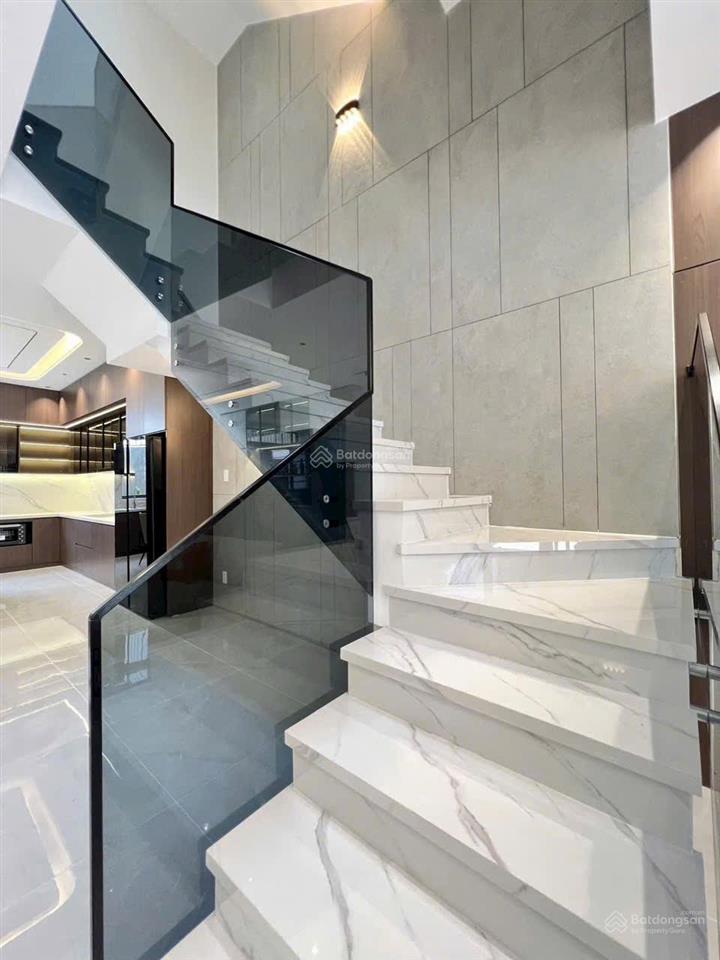 Bán nhà 3 tầng mới xây gói 5 kđt mỹ gia full nội thất cao cấp  giá chỉ 8tỷ6 nhà mới cực kì đẹp ạ