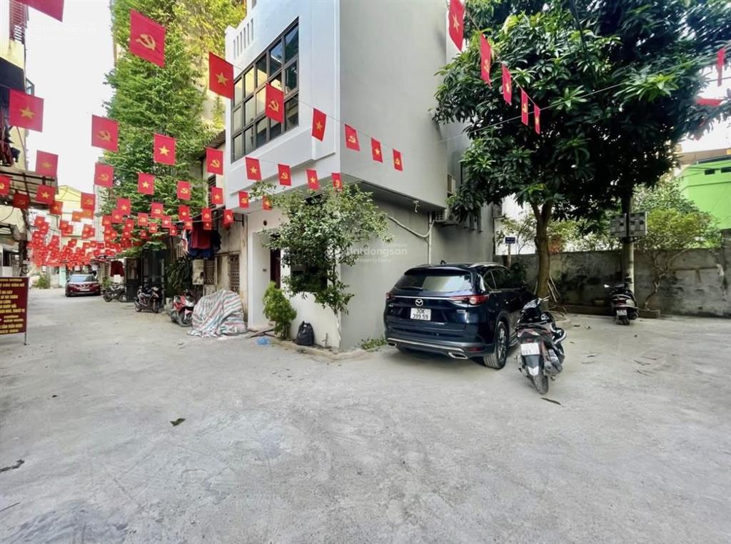 Bán nhà phú diễn  33m2  lô góc  ô tô tránh nhau  giá 8,4 tỷ  gần đường