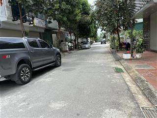 Rẻ nhất khu vực ! không lỗi  bán nhà tu hoàng 7 tầng thang máy  đường rộng 10m có vỉa hè.