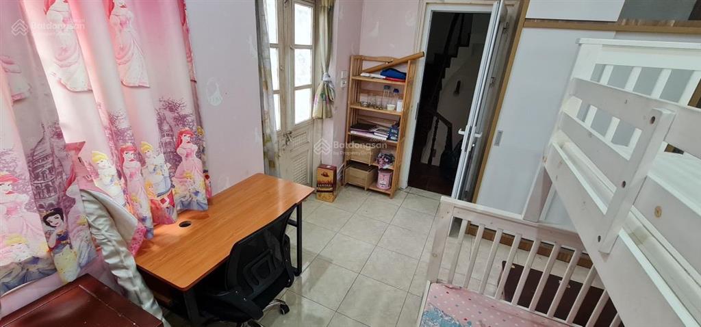 Bán đất ngõ 1 võ chí công, dt 33m2  5,8 tỷ