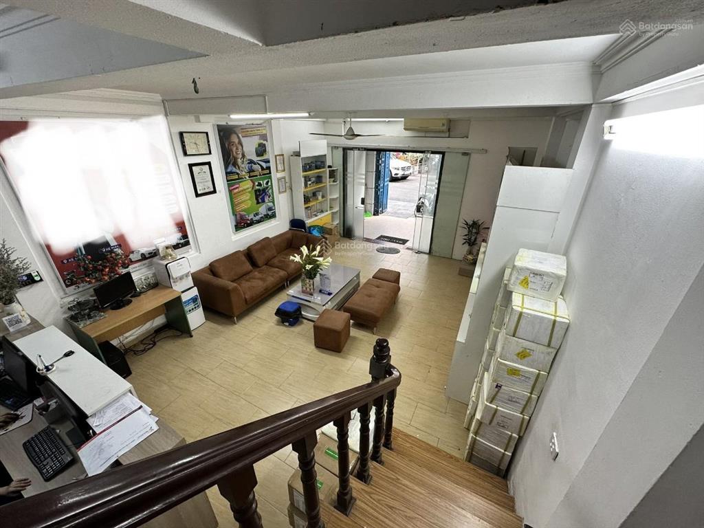 Bán nhà đường văn tiến dũng. dt sổ 100m2  mt 5m  gara 2 ô tô  1 bước ra phố