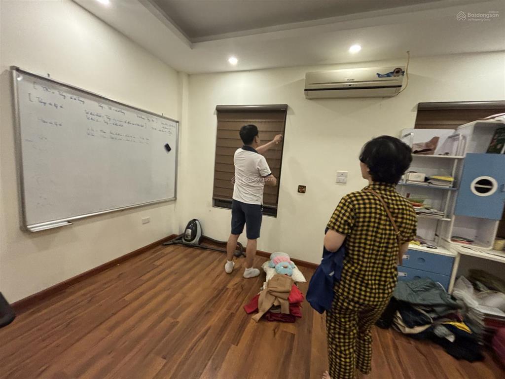 Bán nhà mễ trì thượng dt 78m2  đường nhựa ô tô tránh  vỉa hè  kinh doanh.