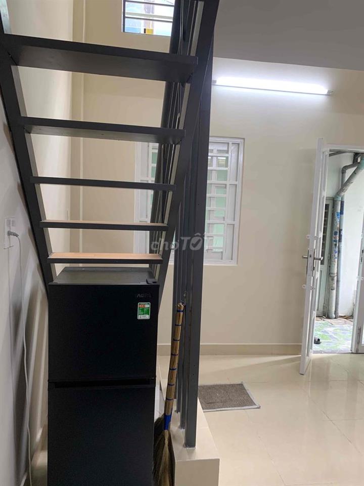 Nhà Sổ Hồng Giáp Siêu thị, Sân Bay, Nhà Thờ