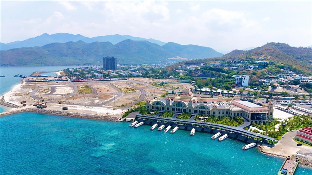 Mở bán vinhomes pearl bay nha trang (vin phú quý)  sổ lâu dài  gía đầu tư đợt 1.  0919 733 ***