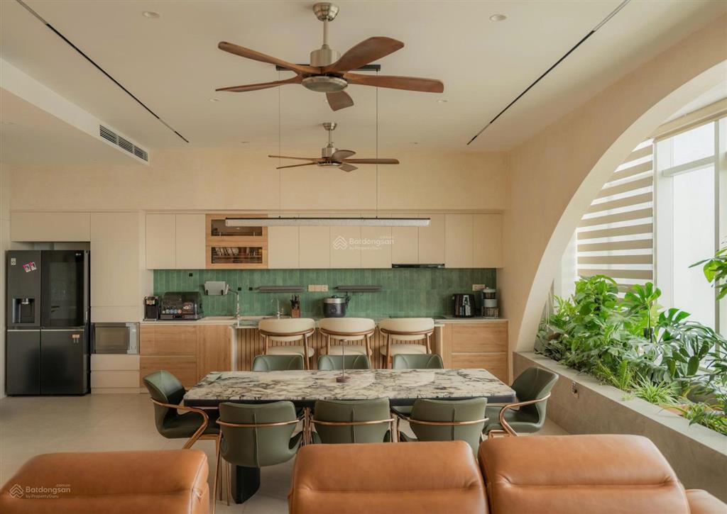 Bán căn penthouse 160m2 leman luxury full nội thất  0931 633 ***
