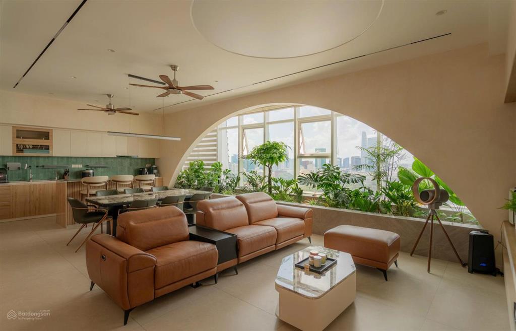 Bán căn penthouse 160m2 leman luxury full nội thất  0931 633 ***