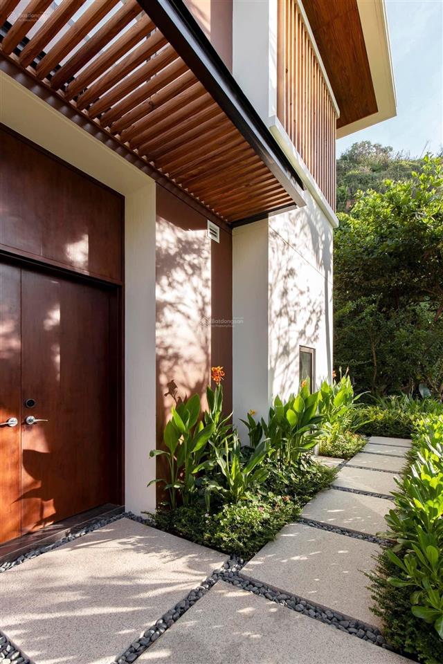 Bán biệt thự gran melia nha trang 3pn / 356.3m2 đã có sổ hồng, giá bán 38 tỷ.  0919 733 ***